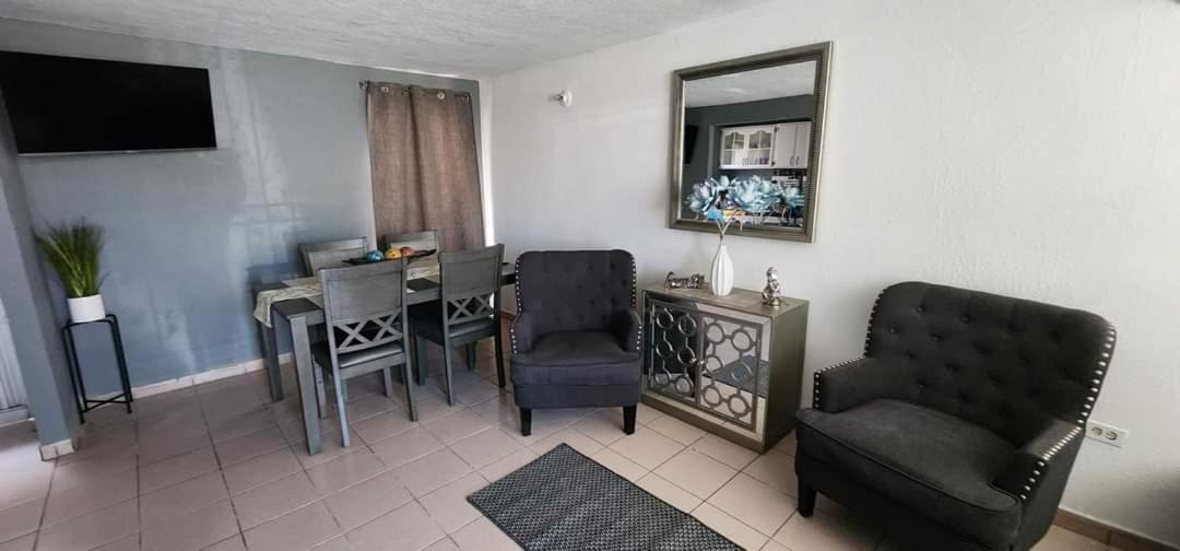 Villa Ochoa'S House à Ensenada Extérieur photo